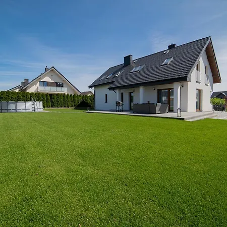 Holiday home Dom Marina Blisko Plazy I Gdyni, 4 Km Open'er Festival Mosty
