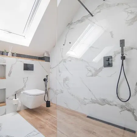 Dom Marina - Zamieszkaj Nad Morzem, Choćby Na Chwile Mosty (Puck)